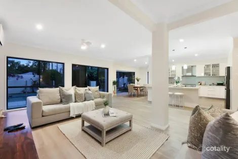 Property photo of 13 Tranquility Circuit Helensvale QLD 4212