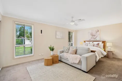 Property photo of 17 Graham Place Kariong NSW 2250
