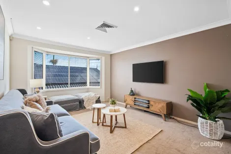 Property photo of 17 Graham Place Kariong NSW 2250