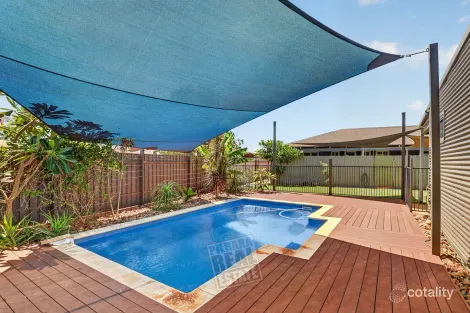 7 Pinderi Cres, Dampier, WA 6713