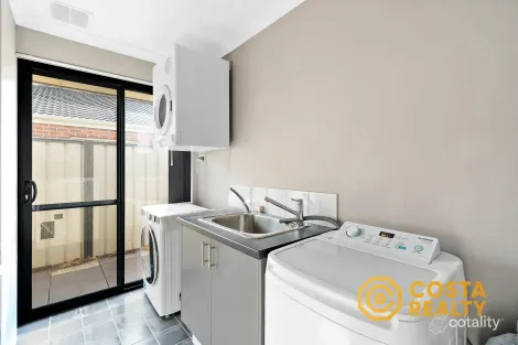 Property photo of 18 Cotter Loop Success WA 6164