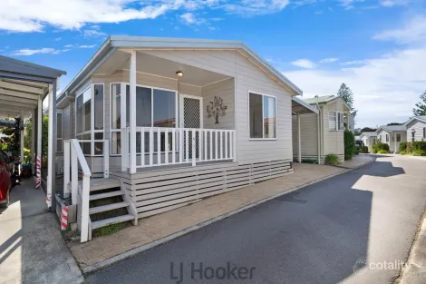 Property photo of 48/1A Kalaroo Road Redhead NSW 2290