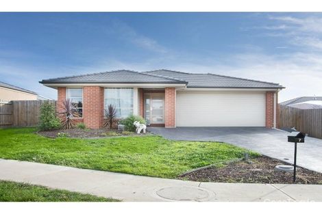 Property photo of 7 Bronte Court Drouin VIC 3818