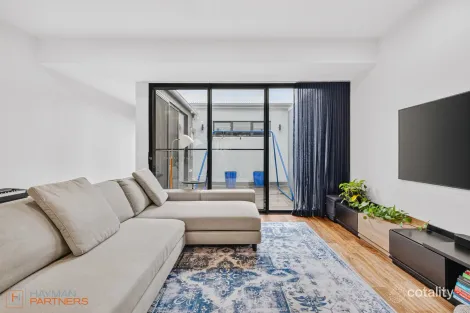 Property photo of 2/130 Blamey Crescent Campbell ACT 2612