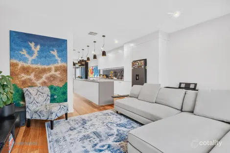 Property photo of 2/130 Blamey Crescent Campbell ACT 2612