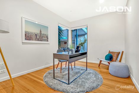 5 Lamark Ct, Greenvale, VIC 3059