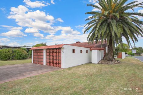 Property photo of 366 Parkland Crescent Lavington NSW 2641