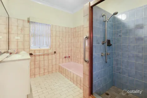 Property photo of 9 Tawarri Crescent Burleigh Heads QLD 4220