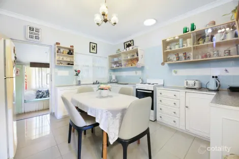 Property photo of 9 Tawarri Crescent Burleigh Heads QLD 4220