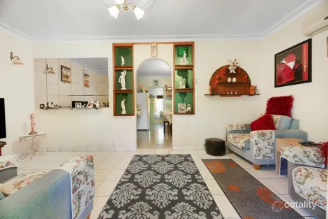 Property photo of 9 Tawarri Crescent Burleigh Heads QLD 4220