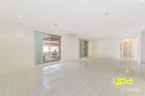 Property photo of 6 Sheoke Grove Cairnlea VIC 3023
