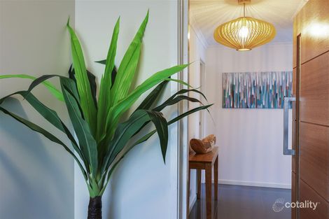 Property photo of 5/61-63 Hooker Boulevard Broadbeach Waters QLD 4218