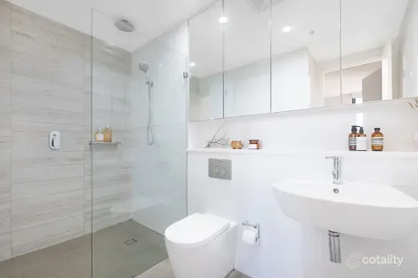 Property photo of 813A/7-9 Kent Road Mascot NSW 2020