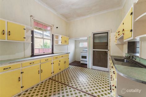 Property photo of 3 Waratah Street Newtown QLD 4350