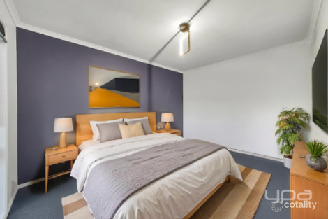 Property photo of 8 Sumner Crescent Point Cook VIC 3030