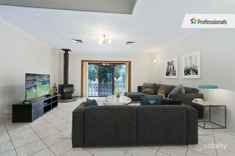 Property photo of 15 Biloolo Road Green Valley NSW 2168