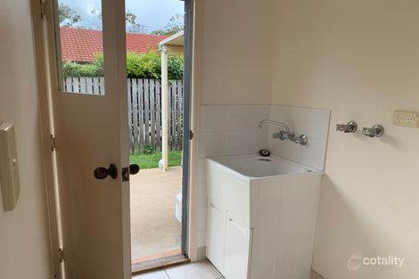 2/110 Bideford St, Torquay, QLD 4655