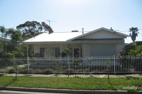 11 Garnet St, Sunshine North, VIC 3020