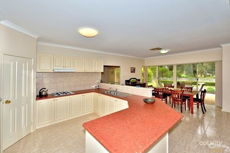 Property photo of 33 Sunningdale Chase Meadow Springs WA 6210