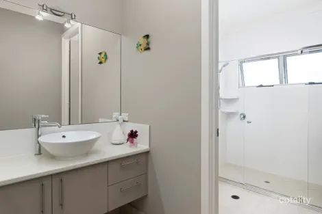 Property photo of 5/20 Gympie Road Tin Can Bay QLD 4580