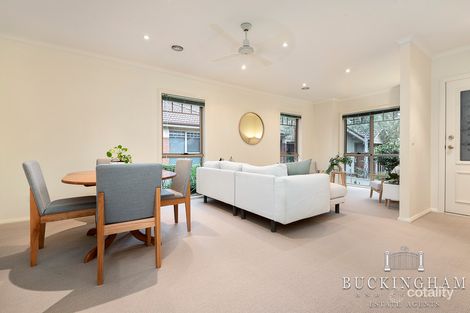 Property photo of 4/63 McNamara Street Macleod VIC 3085