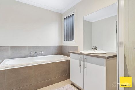 Property photo of 7 Eaglewood Way California Gully VIC 3556