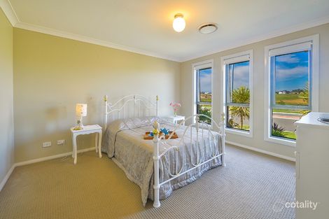 Property photo of 14 Liz Kernohan Drive Elderslie NSW 2570