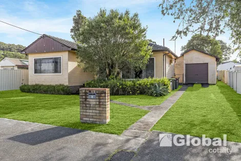 13 Ruswell Ave, Warners Bay, NSW 2282