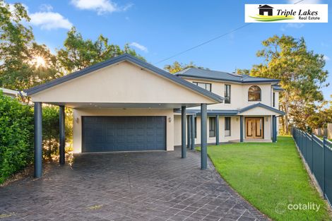 Property photo of 10 Omaru Place Summerland Point NSW 2259
