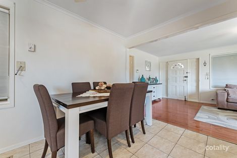Property photo of 32 Handsworth Crescent Tullamarine VIC 3043