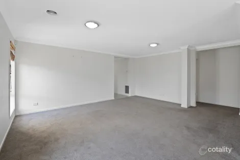 Property photo of 6 Bronte Court Drouin VIC 3818