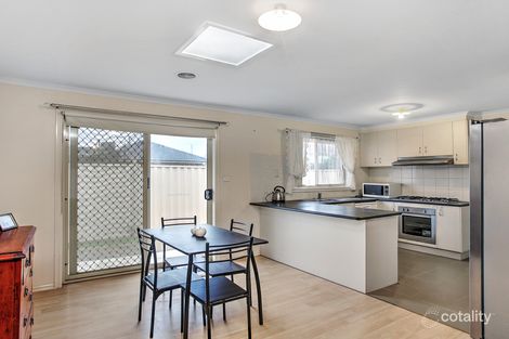 Property photo of 2/5 Bellinger Crescent Wyndham Vale VIC 3024