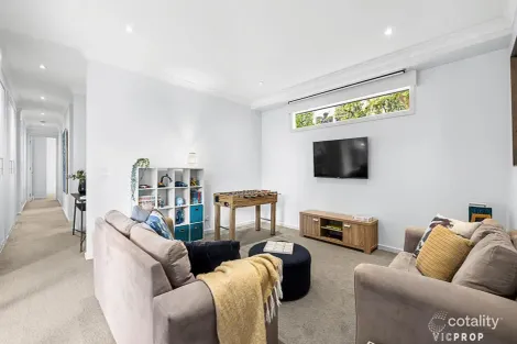 Property photo of 2 Lulworth Street Blackburn North VIC 3130