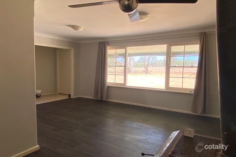Property photo of 136A Warbrook Road Bullsbrook WA 6084