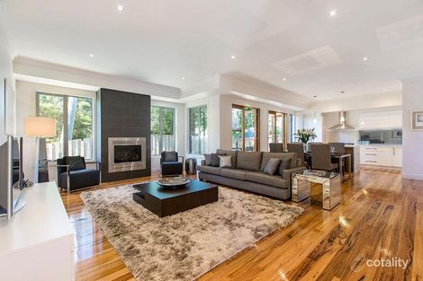 Property photo of 2/19 Lynden Grove Mount Waverley VIC 3149