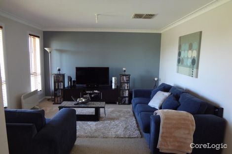 Property photo of 10 Paldi Crescent Glenfield Park NSW 2650