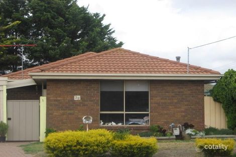 2/38 Kurung Dr, Kings Park, VIC 3021