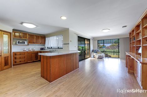 25 Harcombe Dr, Sunbury, VIC 3429