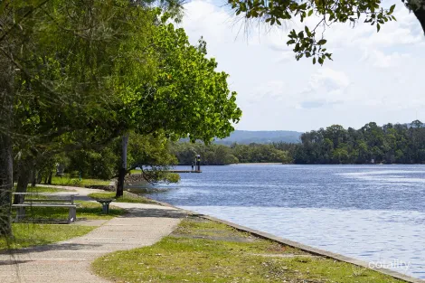 Property photo of 2/289 Bradman Avenue Maroochydore QLD 4558