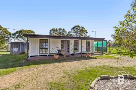 Property photo of 5 Fairview Drive Clunes VIC 3370