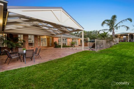 Property photo of 3 Prestwick Green Cranbourne VIC 3977