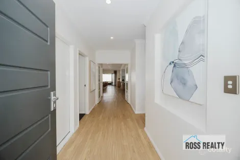 Property photo of 20 Adromeda Link Aubin Grove WA 6164