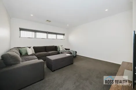 Property photo of 20 Adromeda Link Aubin Grove WA 6164