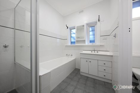 Property photo of 1025 North Road Murrumbeena VIC 3163