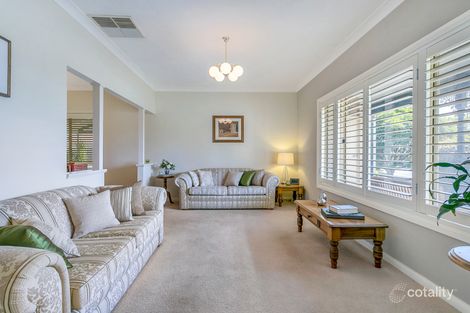 Property photo of 28 Equestrian Drive Woodcroft SA 5162