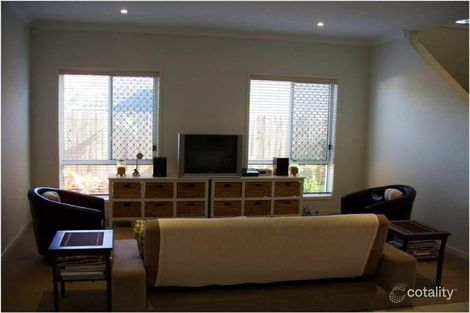 Property photo of 7 Mahogany Place Molendinar QLD 4214