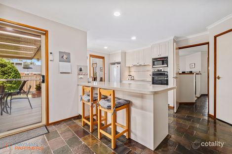 Property photo of 2 Leahy Place Gordon ACT 2906