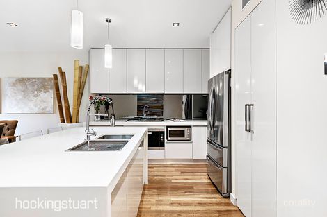 Property photo of 3B Abergeldie Avenue McKinnon VIC 3204
