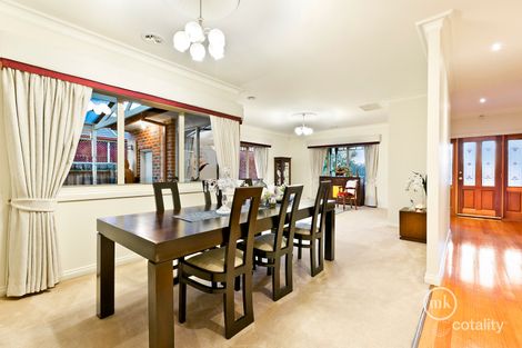 Property photo of 10 Killarney Ridge Greensborough VIC 3088