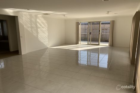 Property photo of 3 Princeton Place Cranbourne West VIC 3977